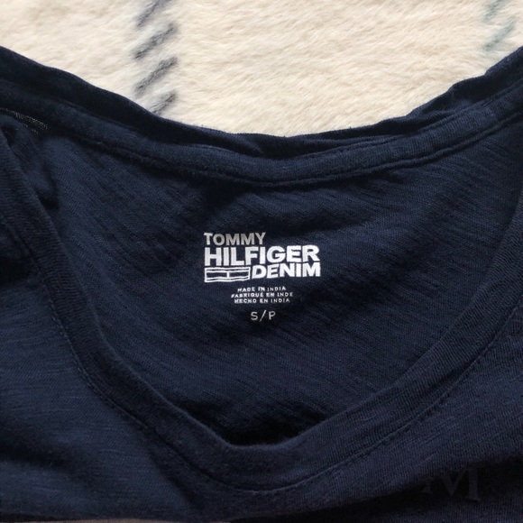 Tommy Hilfiger tee - Picture 3 of 4